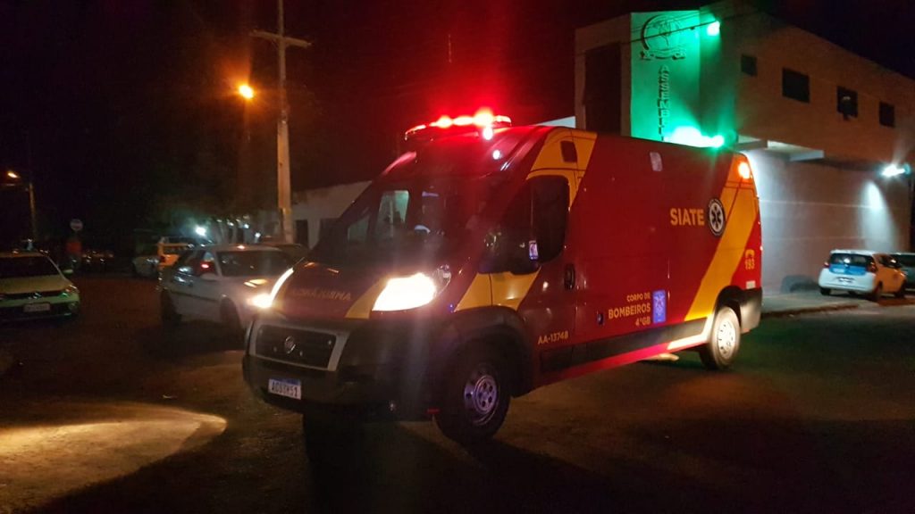 Menino queima a perna ao encostar em escapamento de moto no Brasmadeira