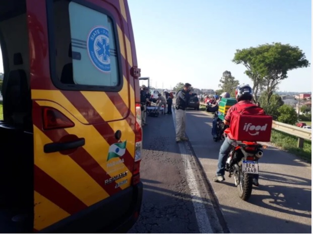Grave acidente no Contorno Sul deixa oito pessoas feridas