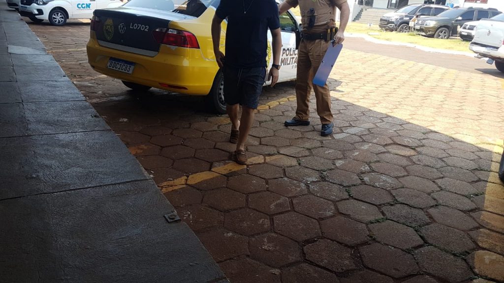 Em festa no Bairro Universitário, PM detém dois, apreende som e localiza placa furtada
