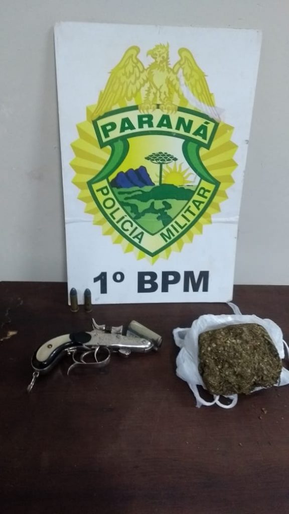 Em Ponta Grossa (PR), PM apreende três armas de fogo e 120 gramas de maconha em situações distintas