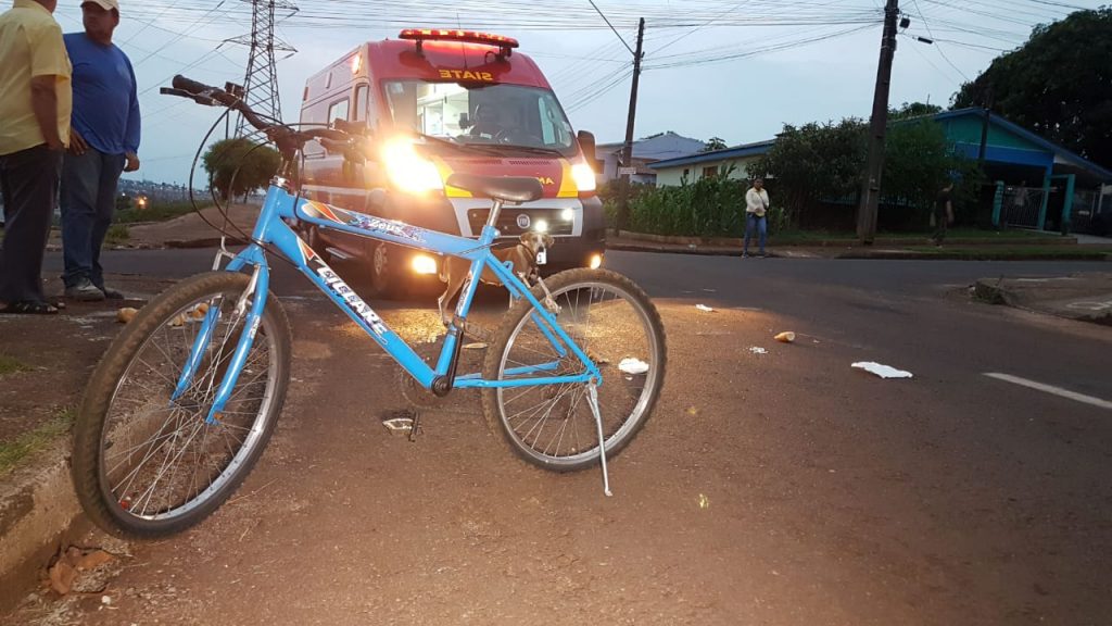 Mulher é socorrida em acidente no Bairro Morumbi