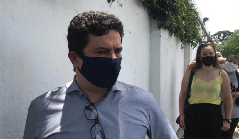 Sérgio Moro evita pergunta sobre 2022 e destaca importância do voto