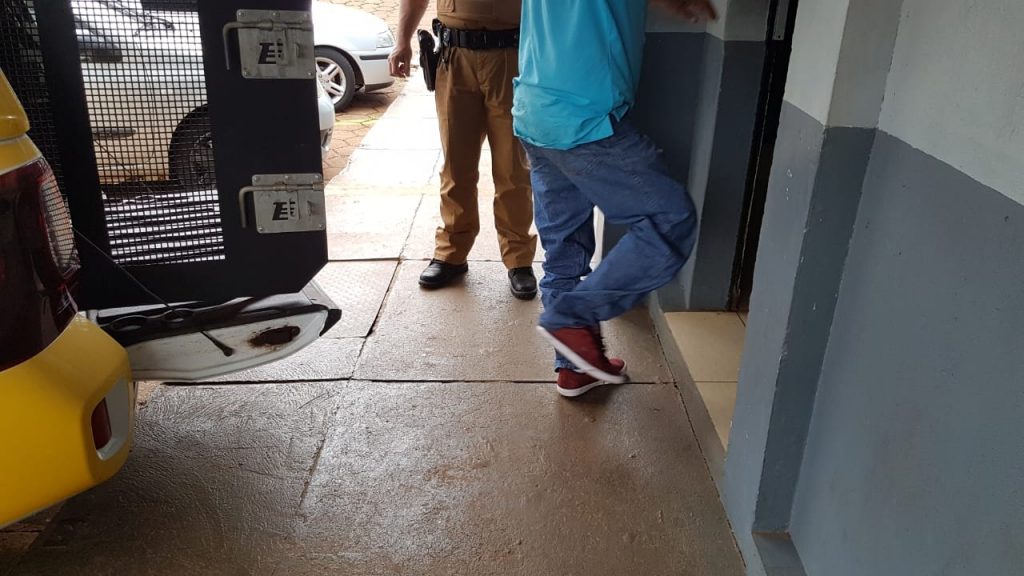 Motorista embriagado é detido pela PM após acidente de trânsito no São Cristóvão