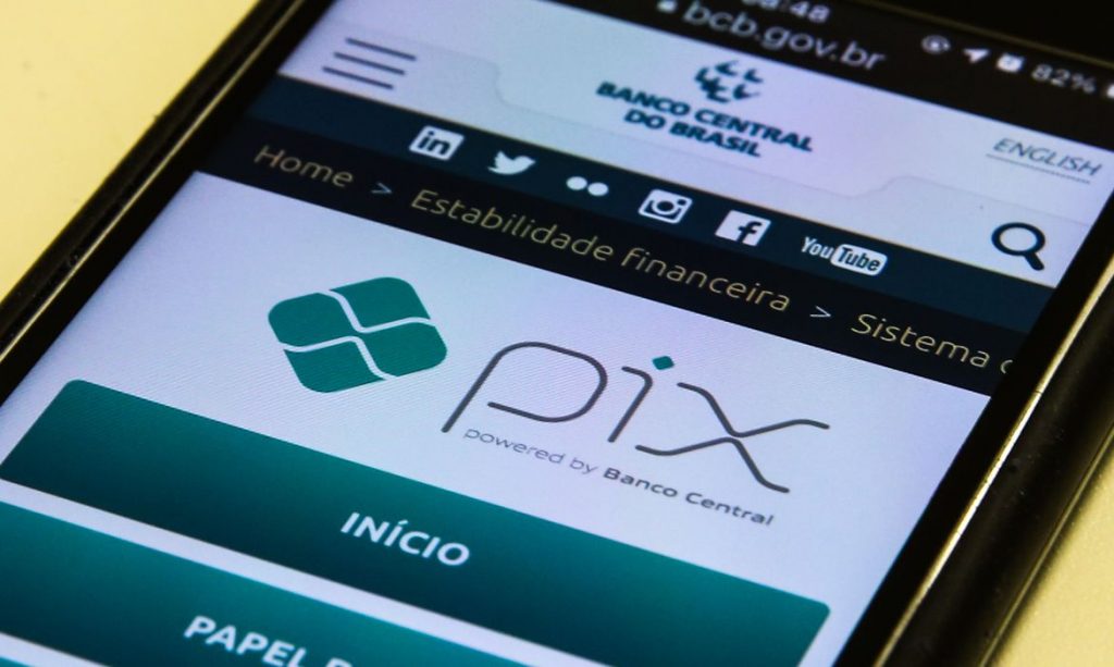 Taxa de rejeição do Pix está em 6,5%, diz Campos Neto