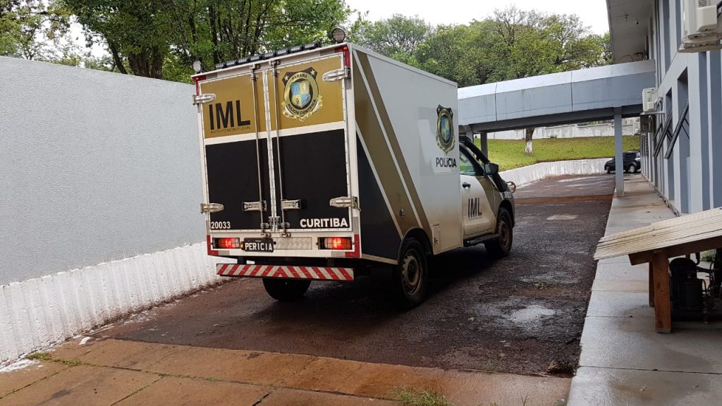 Corpo de Fernando Gomes, vítima fatal de acidente de trânsito no Centro é levado ao IML