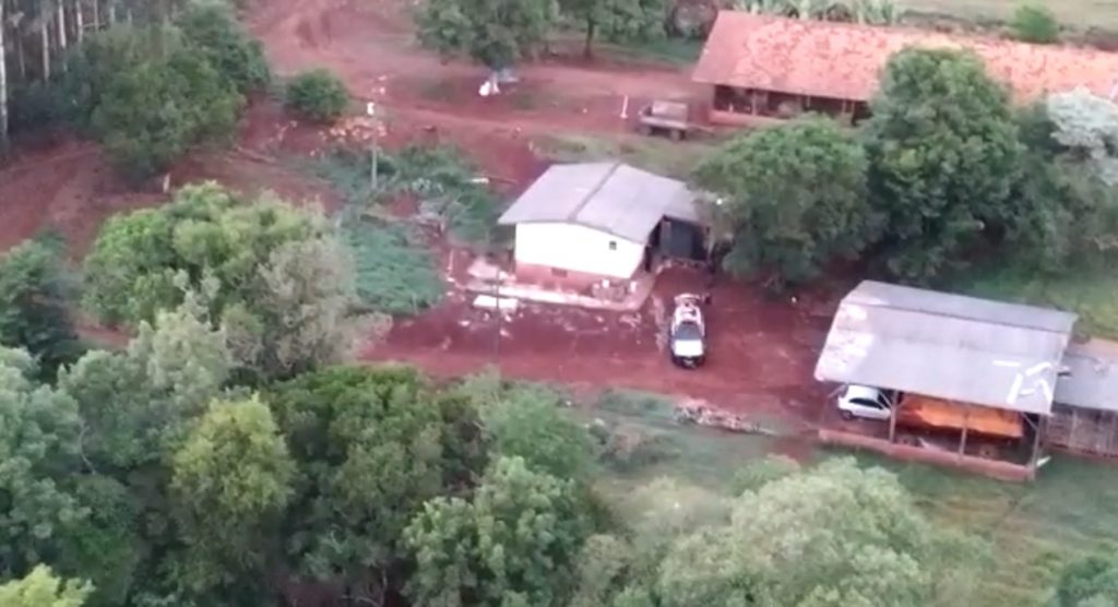 Polícia Civil divulga imagens aéreas de ação que resultou na prisão de acusados de homicídio Polícia Civil divulga imagens aéreas de ação que resultou na prisão de acusados de homicídio