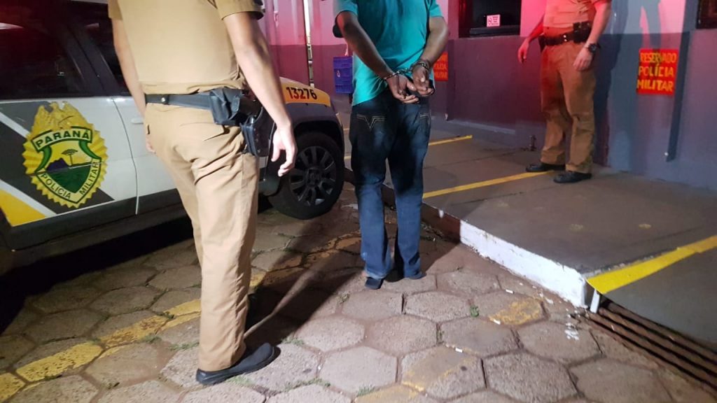 PM encaminha detido na Lei Maria da Penha à delegacia
