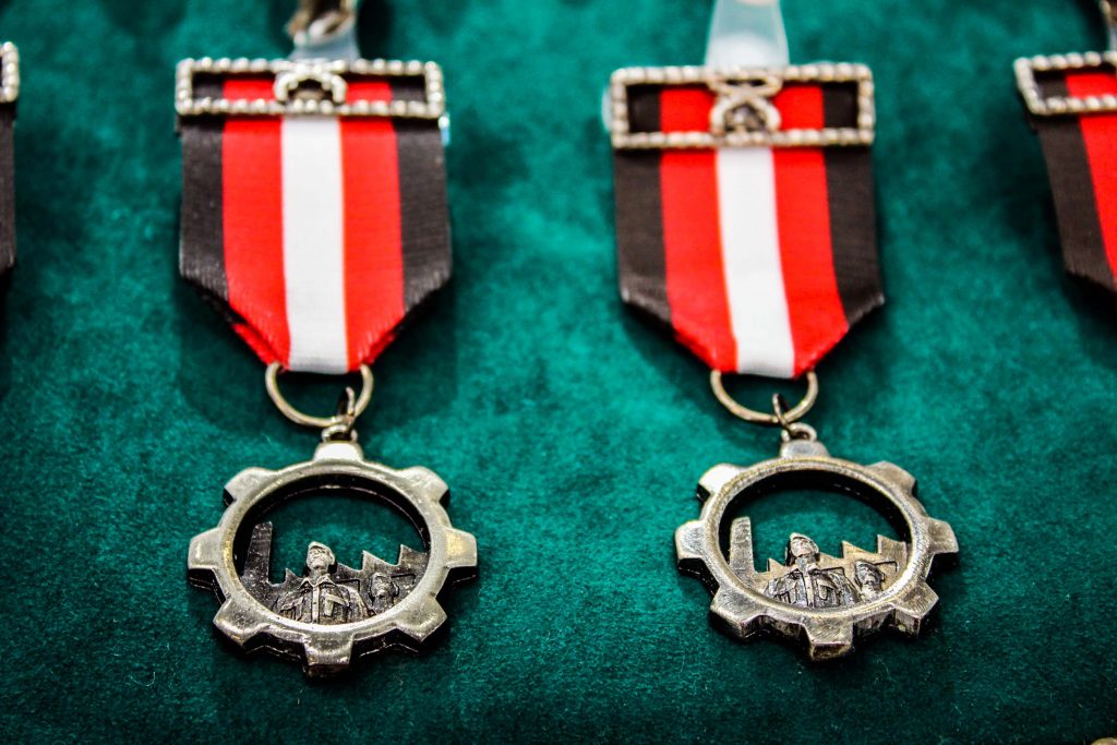 Batalhão da PM em Curitiba comemora oito anos de criação com entrega de medalhas e troca de Comando