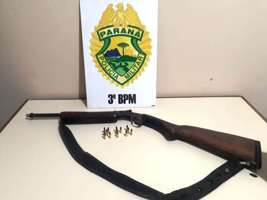 Clevelândia: Ao atender ocorrência de vias de fato, PM apreende espingarda