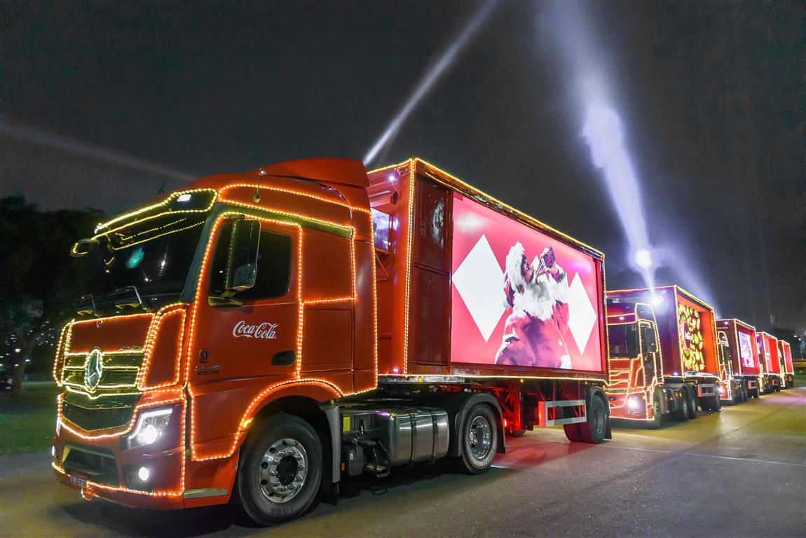 Cascavel recebe Caravana de Natal da Coca-Cola amanhã, mas rota é ‘surpresa’ Imagem referente a Cascavel recebe Caravana de Natal da Coca-Cola amanhã, mas rota é ‘surpresa’