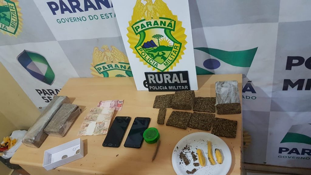 Patrulha Rural detém mulher e apreende adolescente com drogas