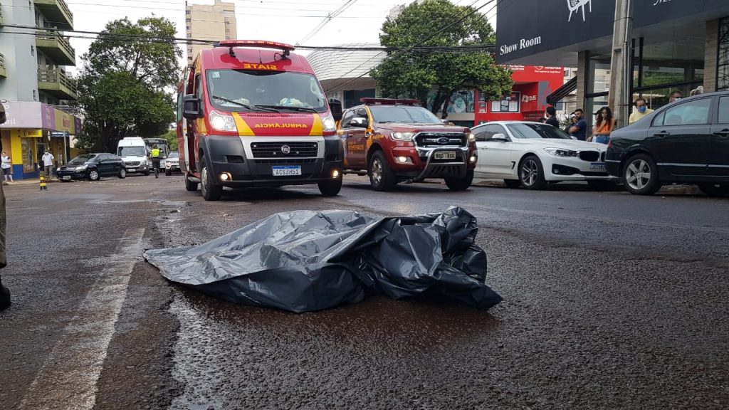 Segundo testemunhas, vítima fatal de atropelamento havia acabado de sair do trabalho