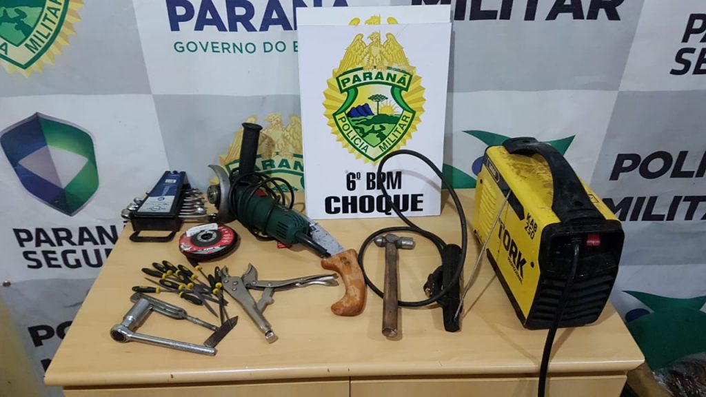 Gestante agredida ao ser flagrada furtando em residências no Cancelli é detida com vários produtos