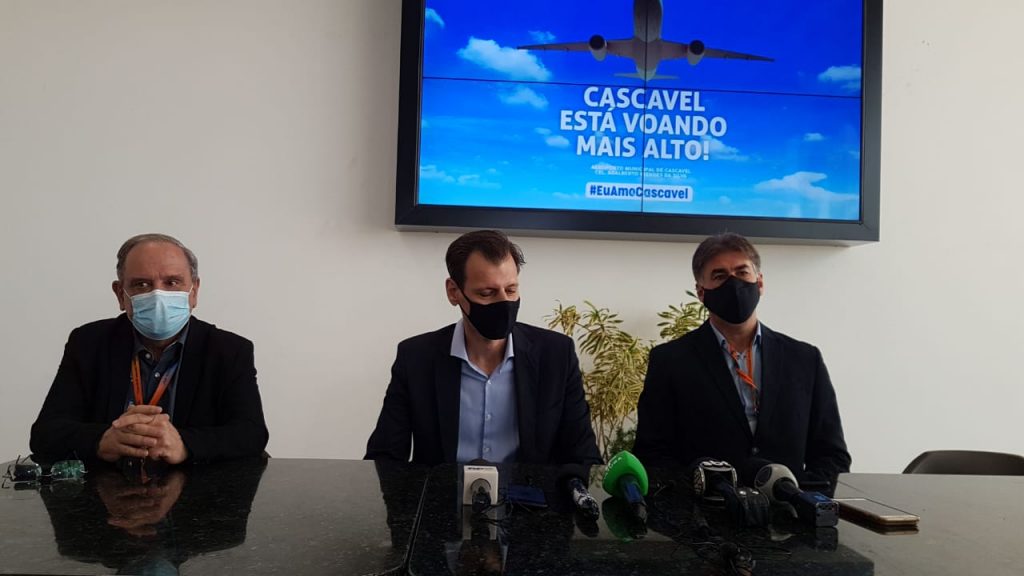 Autoridades falam sobre inauguração do novo terminal de passageiros do Aeroporto de Cascavel