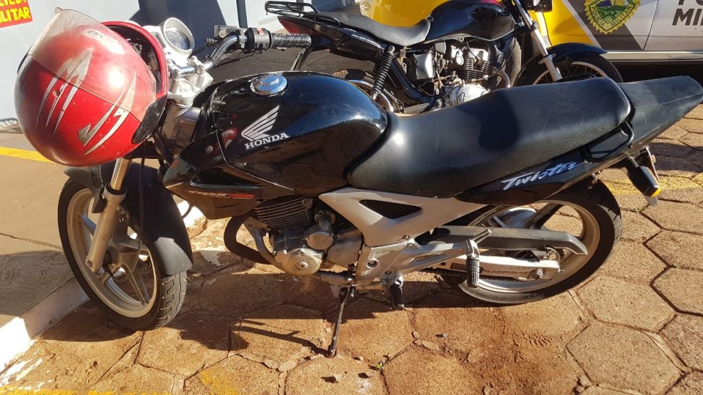 Adolescente é detido pela UPS Norte da PM com Honda Twister furtada