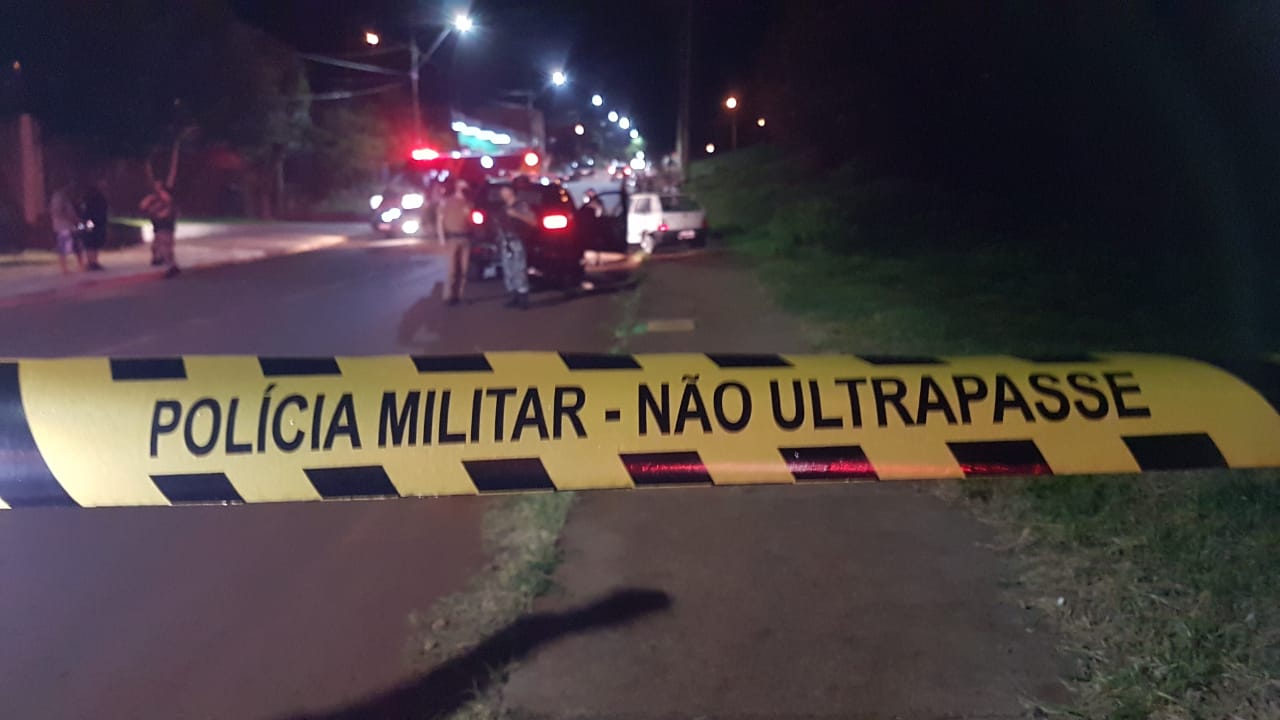 Jovem é morto a tiros dentro de carro no Bairro Morumbi