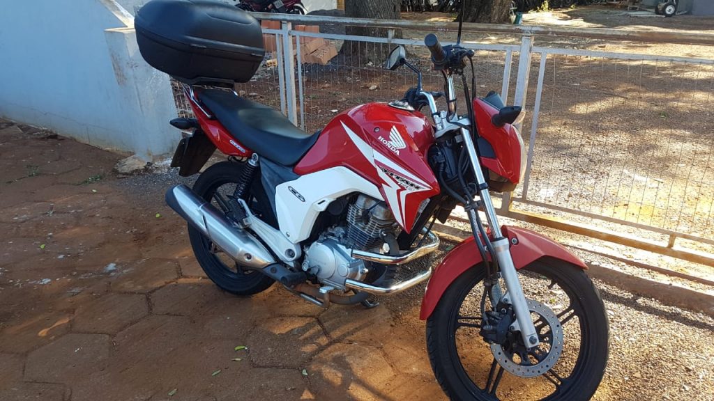 Moto furtada é recuperada pela Polícia Militar