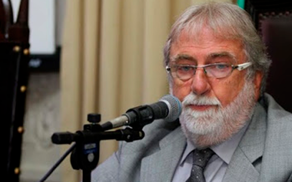 Morre por covid-19 prefeito de Nilópolis, ex-presidente da Beija-Flor