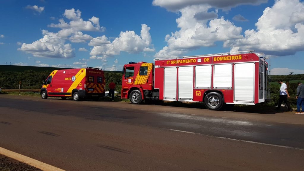 Motociclista se envolve em acidente na BR-467 e equipes do Corpo de Bombeiros são mobilizadas