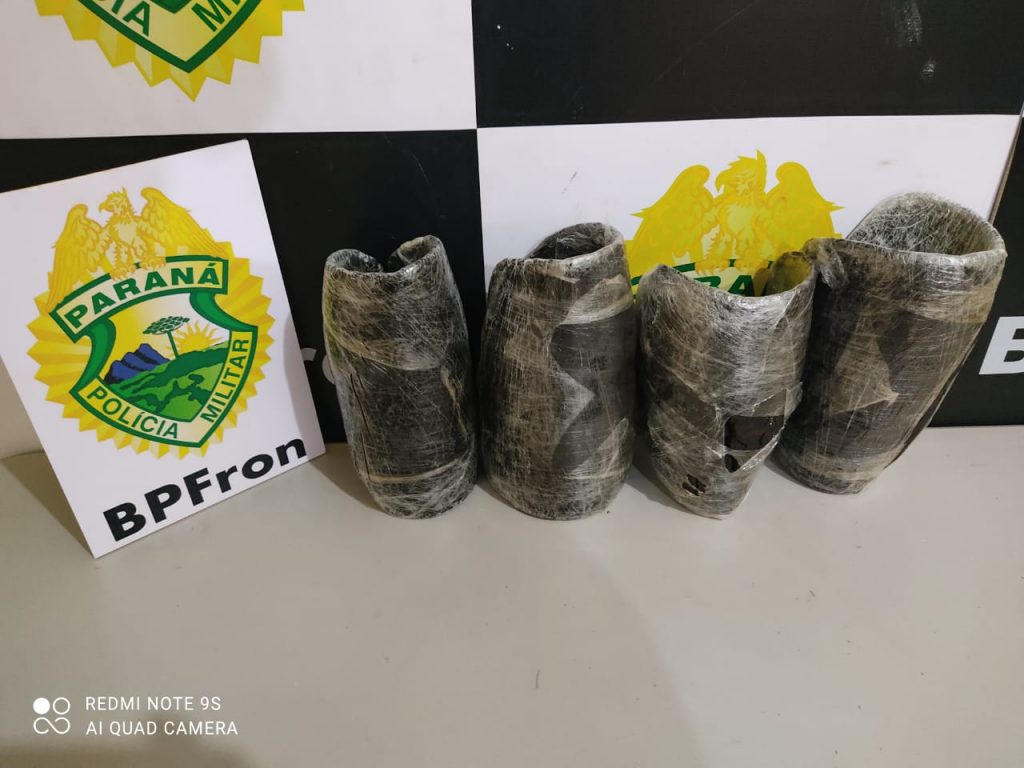 BPFRON apreende haxixe em ônibus na cidade de Guaíra-PR durante Operação Hórus BPFRON apreende haxixe em ônibus na cidade de Guaíra-PR durante Operação Hórus