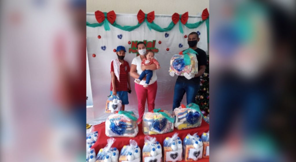 LBV doa cestas de alimentos e leva esperança para as famílias de Cascavel