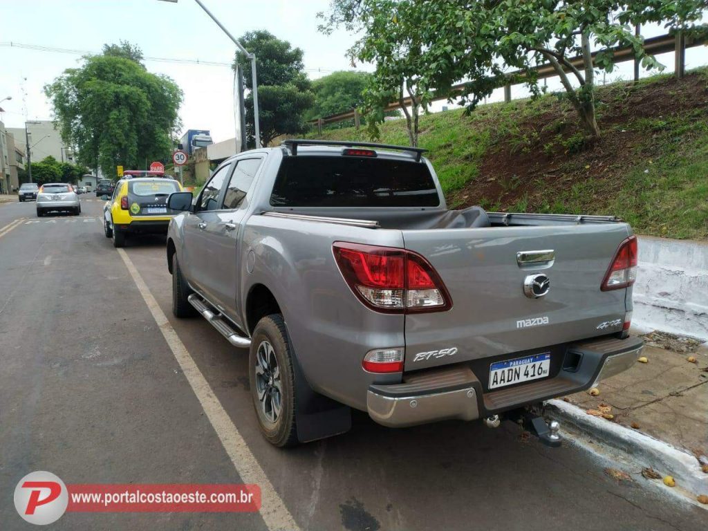 Caminhonete Mazda BT 50 com registro de roubo é recuperada pela PM em São Miguel do Iguaçu