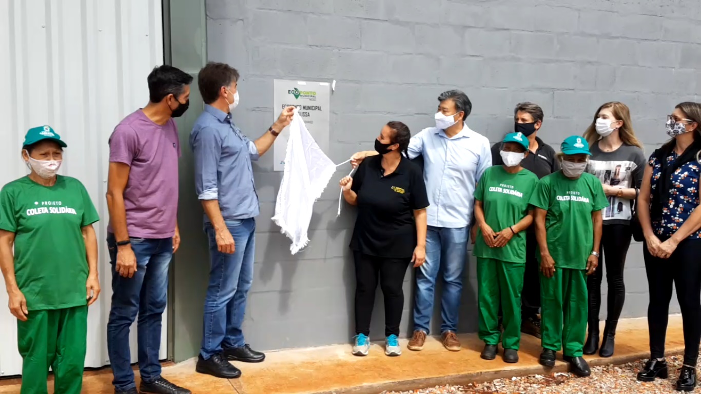 Prefeitura entrega mais uma estrutura de Ecoponto para as famílias de catadores de recicláveis Imagem referente a Prefeitura entrega mais uma estrutura de Ecoponto para as famílias de catadores de recicláveis
