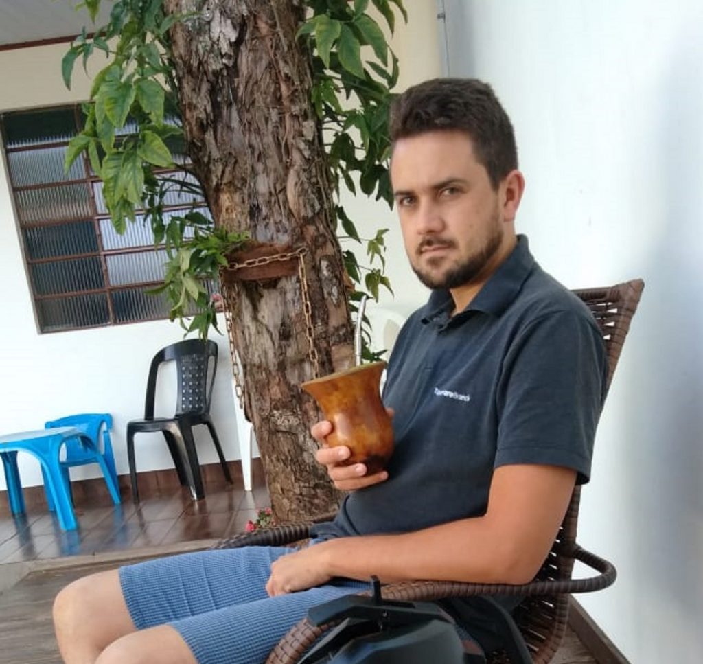 Esposa procura a 15ª SDP e registra desaparecimento do marido, André Luiz da Silva Batistela
