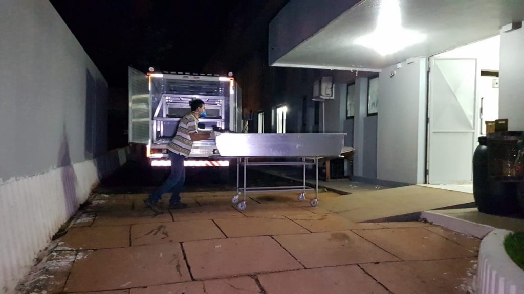 Homem que foi encontrado morto em casa no Centro é identificado como Edson Aparecido Camargo