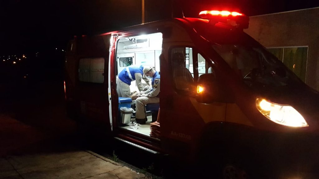Idosa sofre queda e fratura perna no Bairro Tarumã