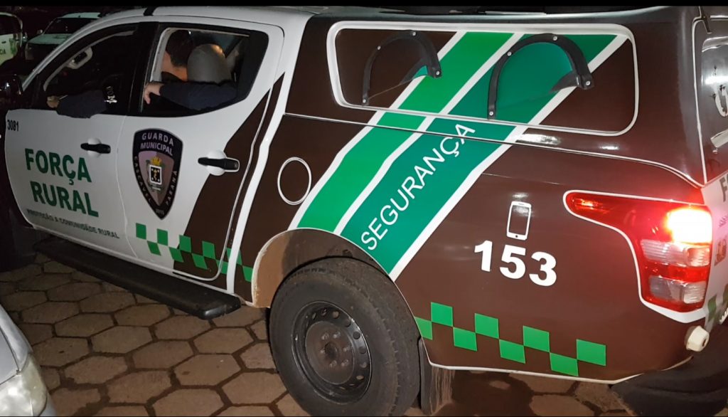 Jovem foge da GM e sofre queda de motocicleta na marginal da BR-467