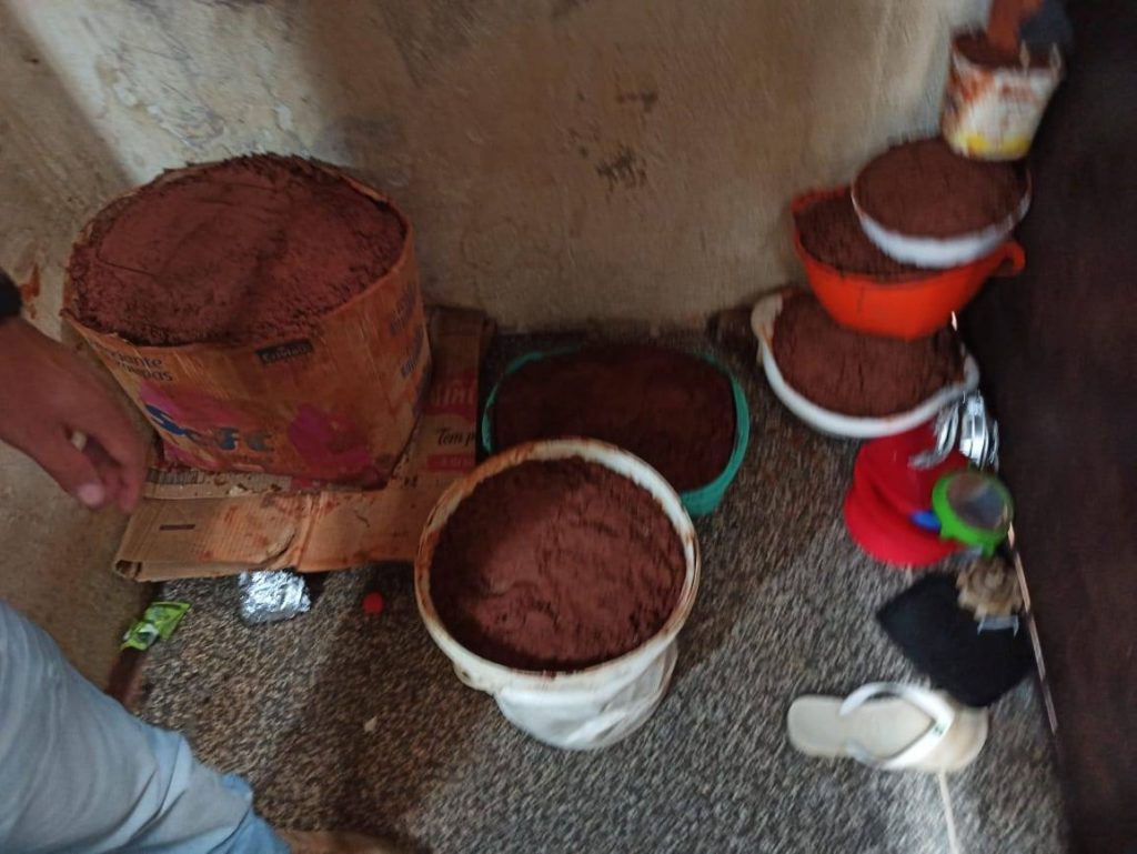 Agentes penitenciários encontram buraco e frustram plano de fuga em Iporã Agentes penitenciários encontram buraco e frustram plano de fuga em Iporã