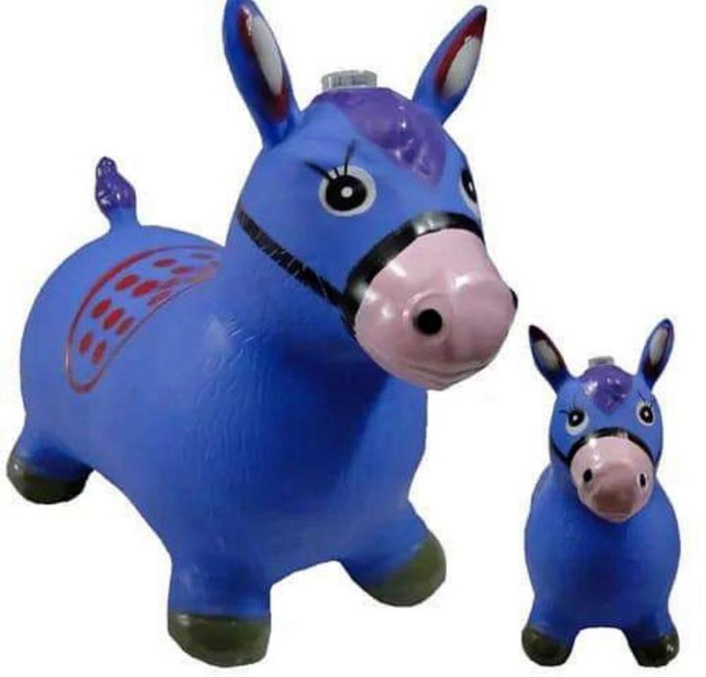 Pai pede ‘Cavalinho Upa Upa’ para presentear os filhos pequenos