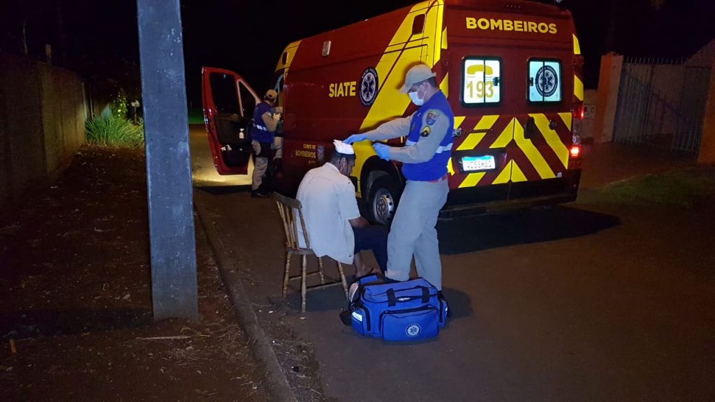 Homem com ferimento na cabeça é socorrido pelo Siate no Bairro Brasmadeira Homem com ferimento na cabeça é socorrido pelo Siate no Bairro Brasmadeira