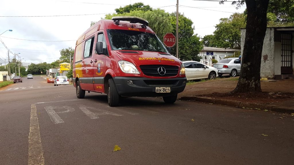 Idosa de 76 anos é atropelada por Peugeot no Bairro Guarujá