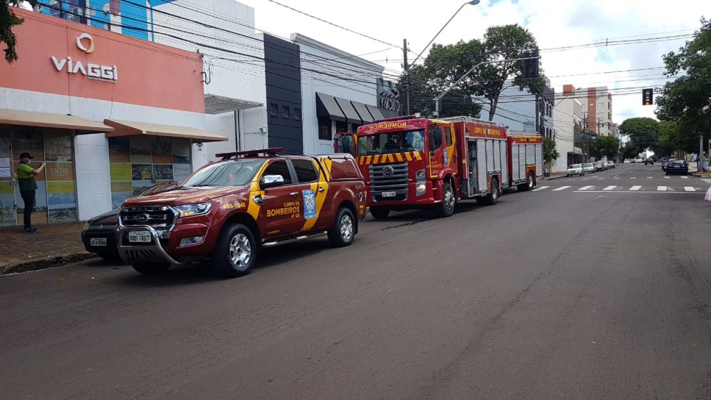 Princípio de incêndio em fiação elétrica mobiliza Bombeiros a residência, no Centro