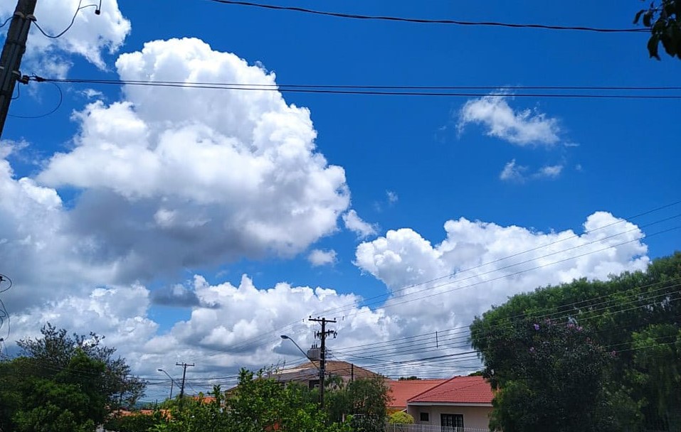 Véspera de Natal deve ser quente e abafada em Cascavel
