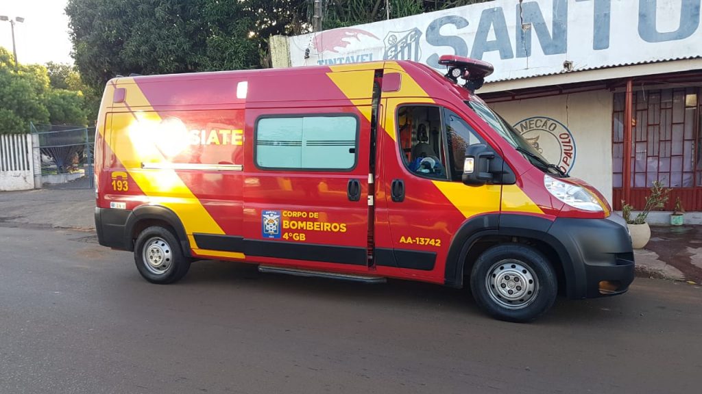 Homem de 35 anos é ferido com golpe de faca no pescoço, no Bairro Parque São Paulo