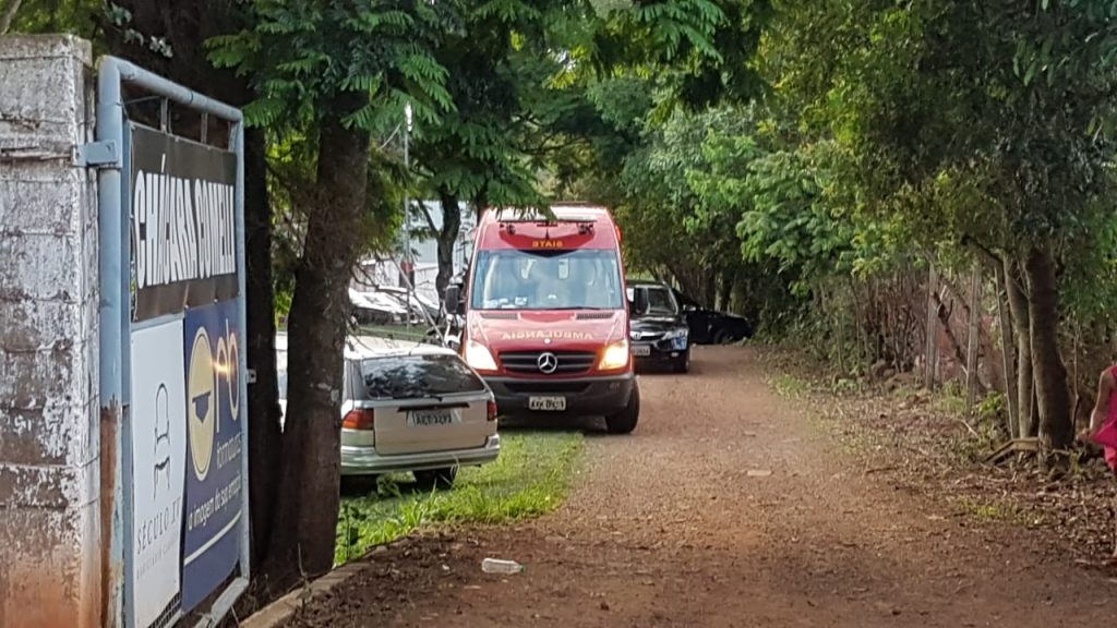 Homem de 35 anos sofre lesão no tornozelo durante partida de futebol, no Nova Cidade