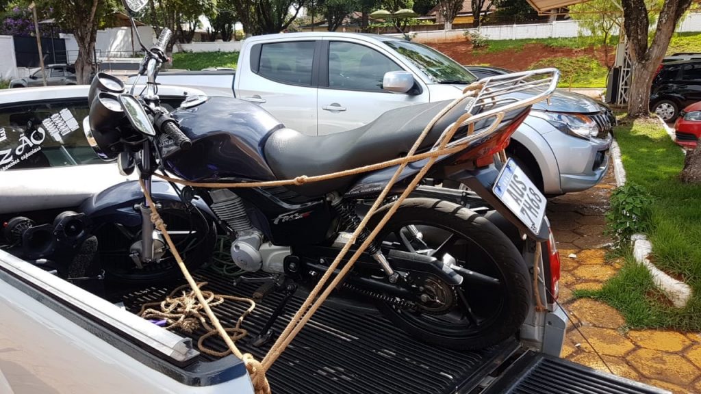 Motocicleta furtada é localizada na Rua Jorge Lacerda, na região do Claudete