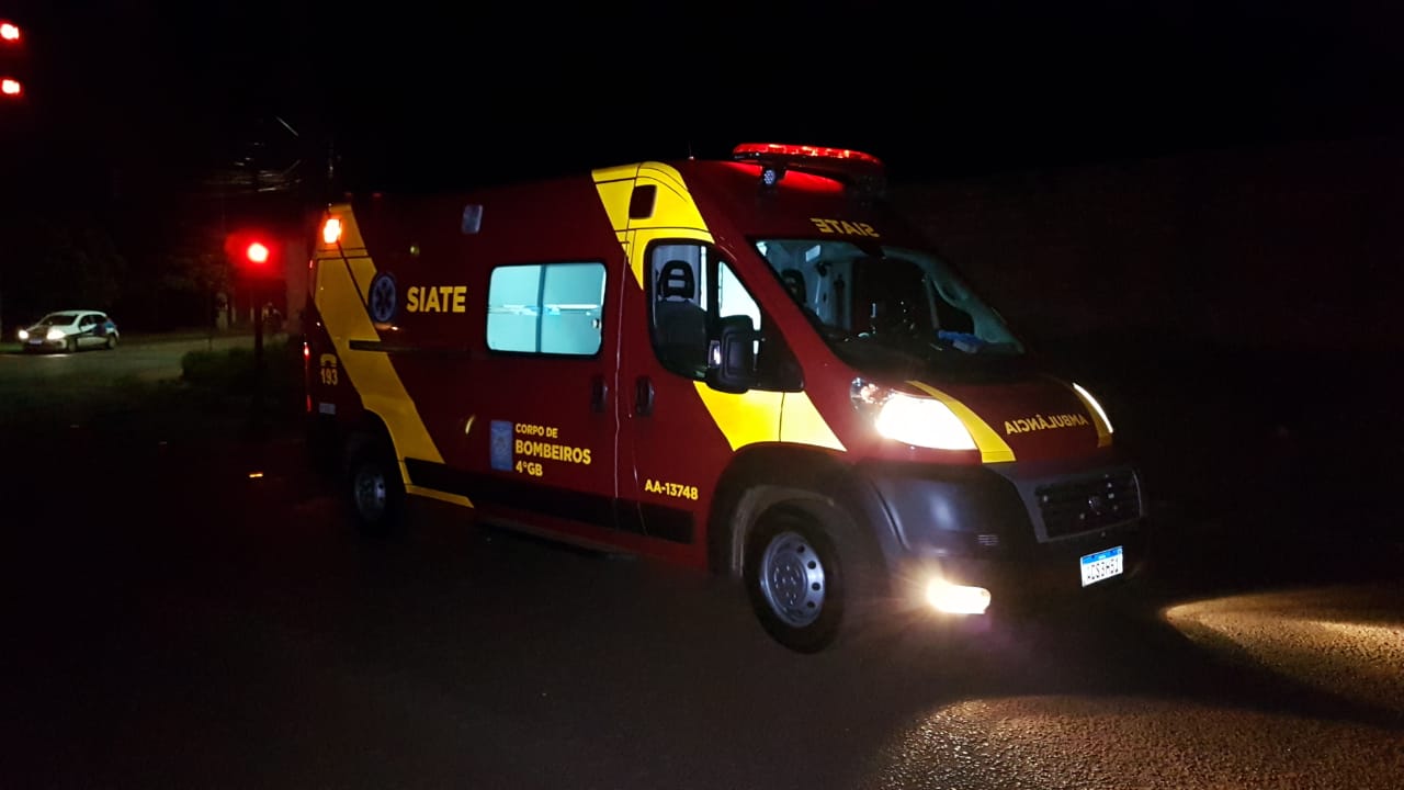 Adolescente de 17 anos, gestante, fica ferida em colisão de trânsito na Av. Corbélia, no Colmeia Imagem referente a Adolescente de 17 anos, gestante, fica ferida em colisão de trânsito na Av. Corbélia, no Colmeia
