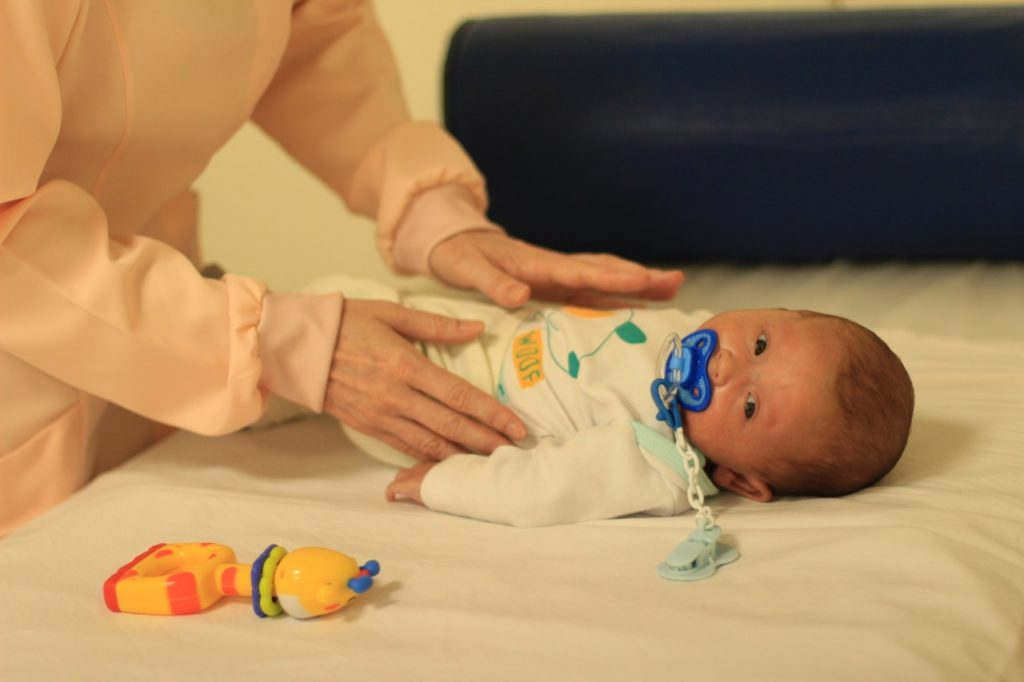 HUOP: Fisioterapia faz a diferença para bebês prematuros durante internamento e pós alta