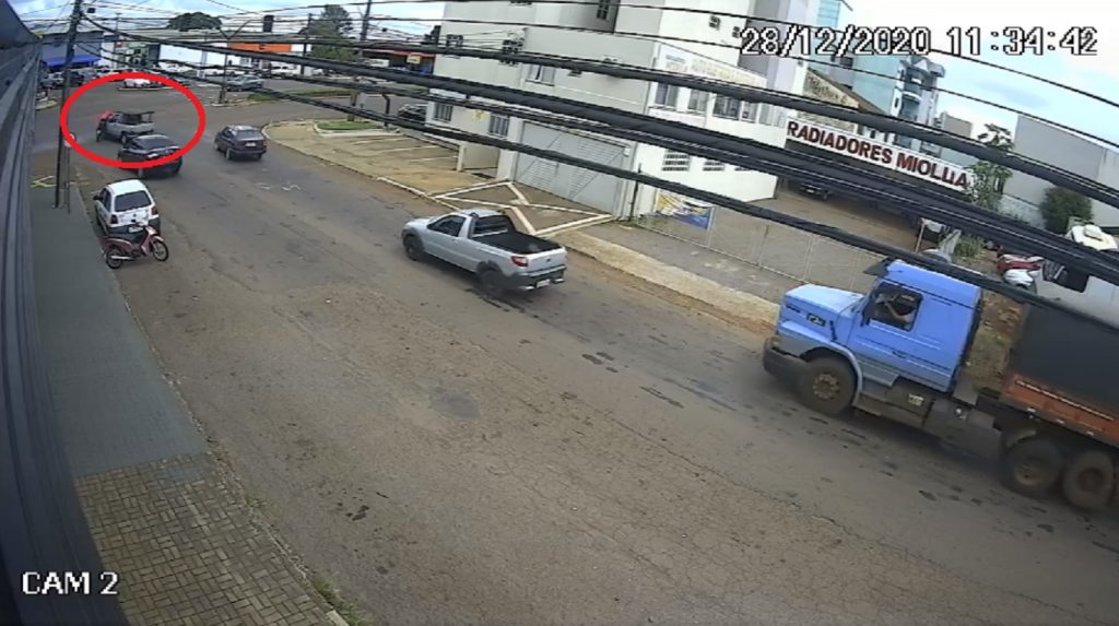 Imagens flagram acidente de trânsito na Av. Carlos Gomes Imagens flagram acidente de trânsito na Av. Carlos Gomes