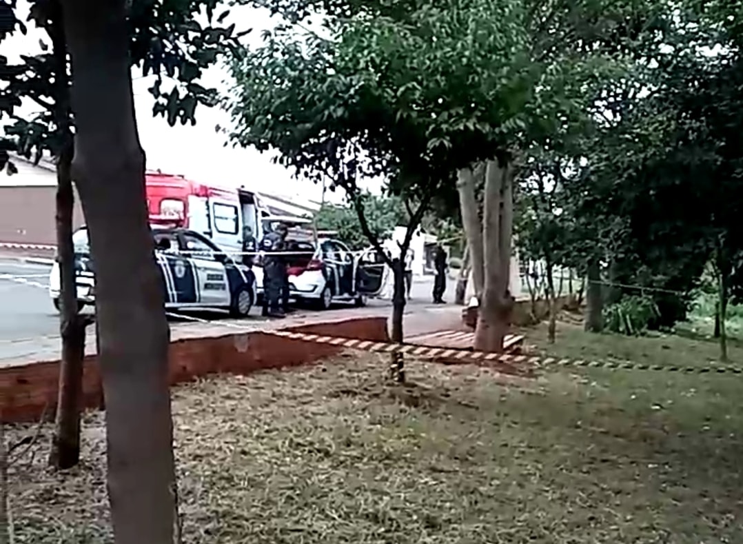 Corpo de idoso é encontrado na zona norte de Londrina Imagem referente a Corpo de idoso é encontrado na zona norte de Londrina