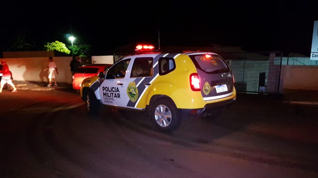 Com moto recém furtada e sem capacete, jovem de 20 anos é detido pela PM no Bairro Universitário