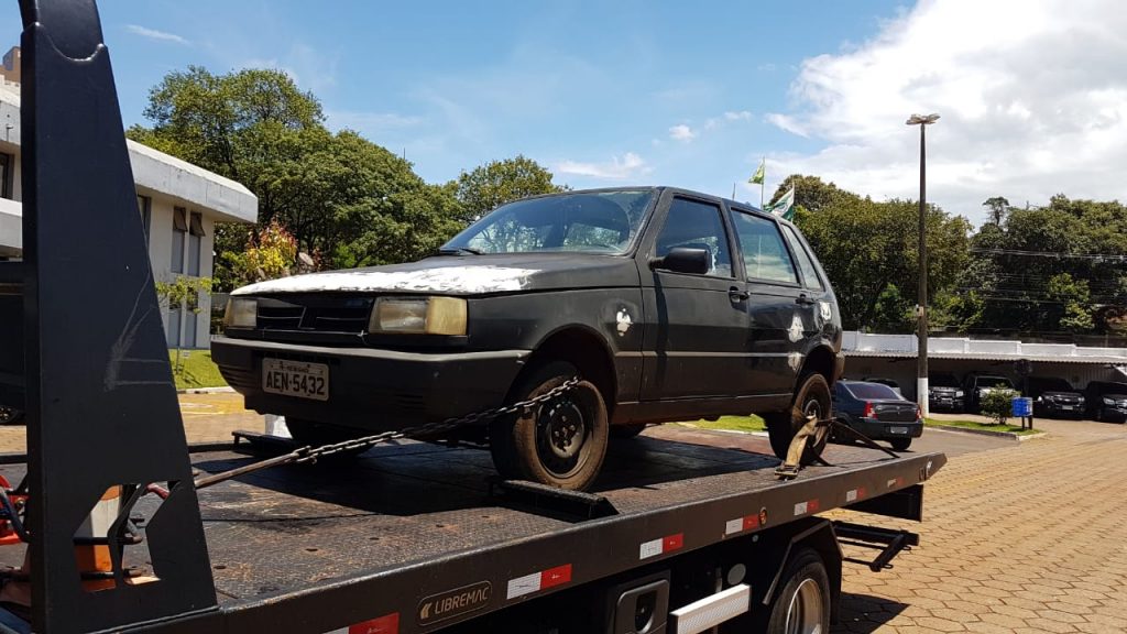 Veículo Uno que havia sido furtado é localizado pela PM no Bairro Alto Alegre