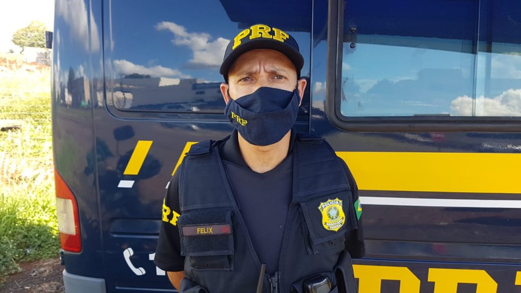 PRF realiza ação às margens da BR-277 visando melhorar segurança de motociclistas