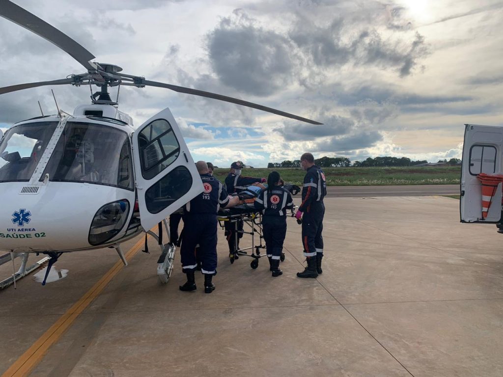 Aeromédico atende capotamento com vítima fatal em Quedas do Iguaçu