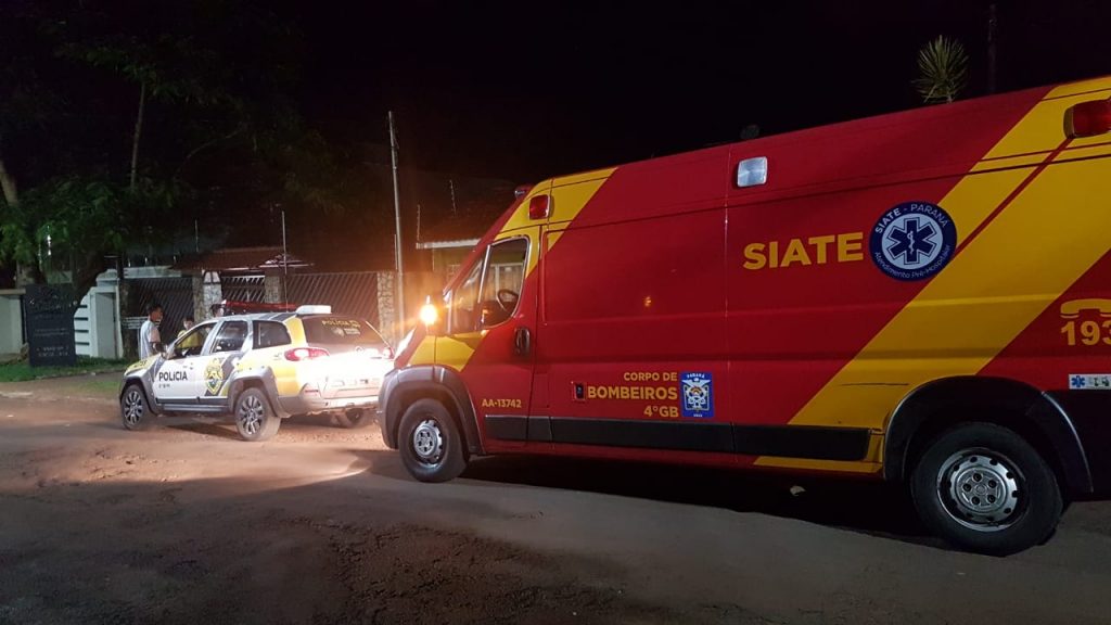 Adolescente fica ferida após ser agredida em comemoração do ano novo