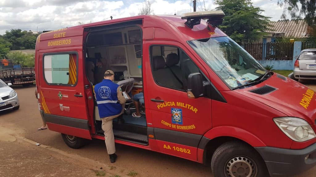 Gestante de oito meses cai em escada no Bairro XIV de Novembro e é socorrida pelo Siate